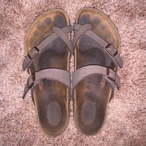 Mayari Birkenstock Sandals (Mocha)
